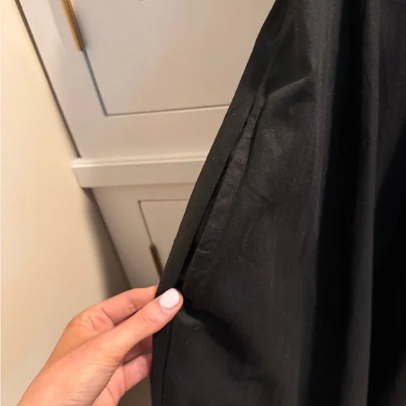 Elegant Black and White Maxi Dress - Picture 4 of 8